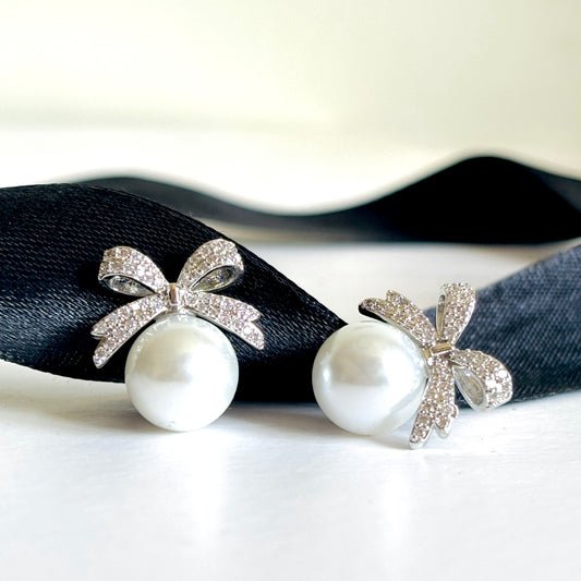 Bowtie Studs